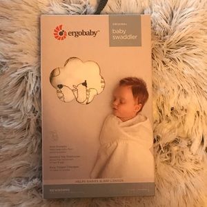 New- Ergobaby Original Baby Swaddler -Sheep-6-16lb